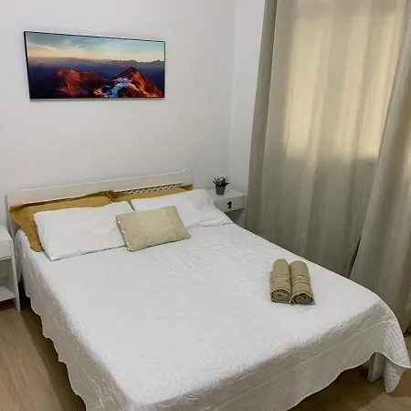 Apto Na Av Brasil Frente Ao Shopping,4Min Da Praia Balneario Camboriu Exterior photo
